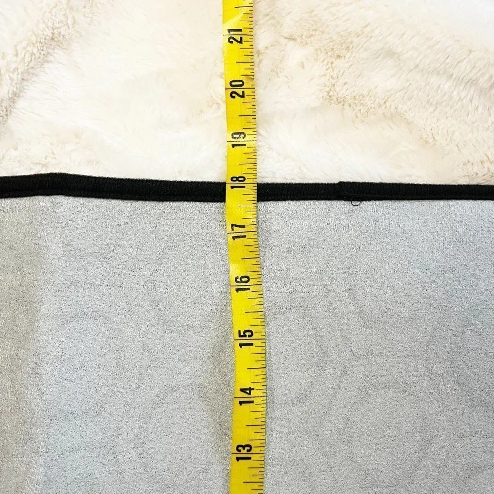 The Invisible Man Water‎ Activated Bath Mat